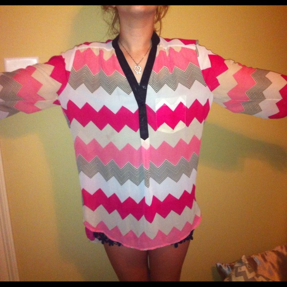 Fun Chevron Blouse๐ - Picture 2 of 3