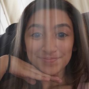 Meet your Posher, Alais