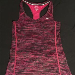 XS, NIKE tank