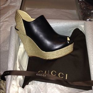 sold.Gucci wedge espadrilles black leather size 40