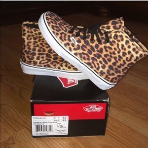Leopard Vans