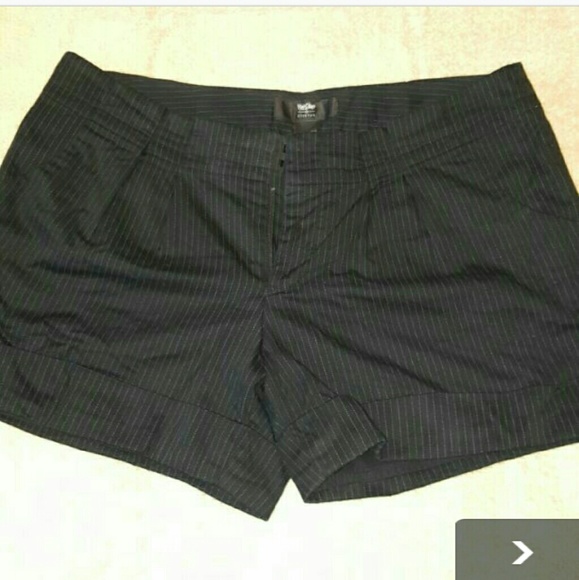 Cute Mossimo shorts