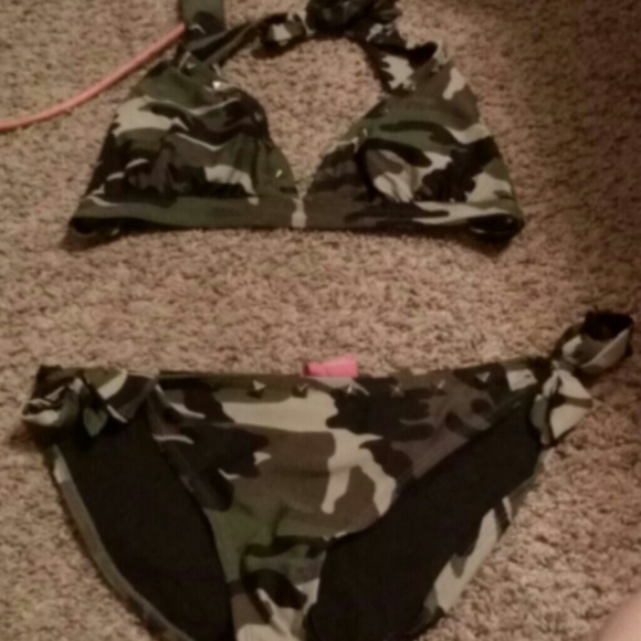Camo bikini
