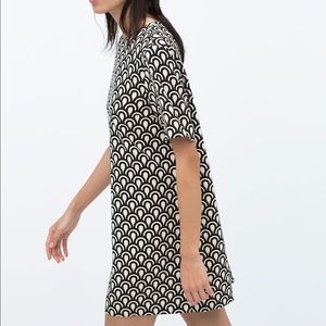 Zara Black White Print Shift Dress - sm / like new