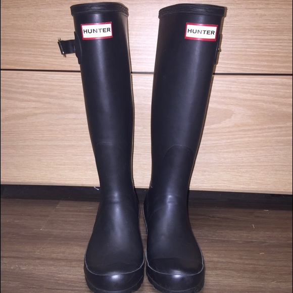 Black hunter UK size 3