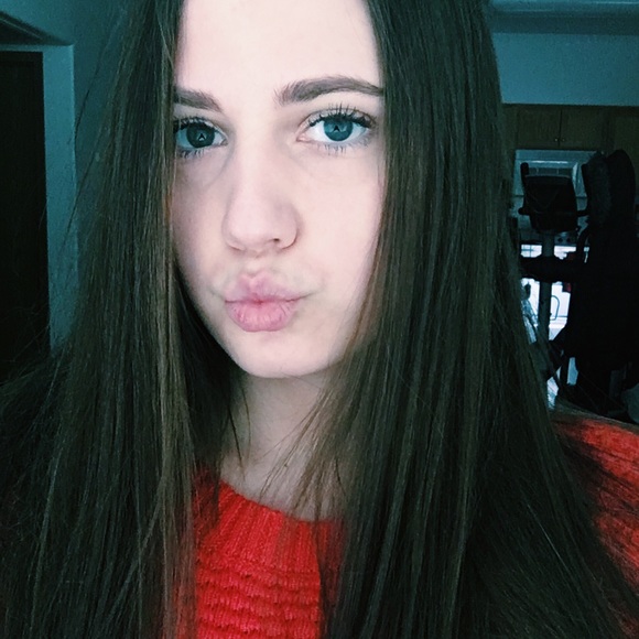 Meet your Posher, Alex - Picture 1 of 1