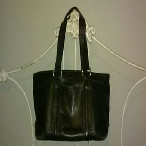 Roots a Canadian leather bag