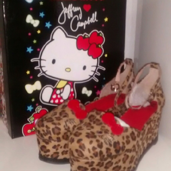 Jeffrey Campbell Hello Kitty Size 8 Wedges