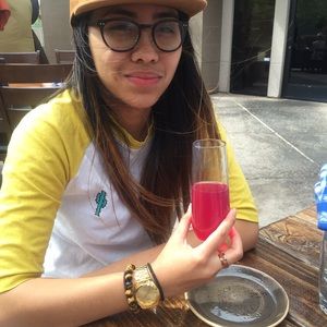 Meet your Posher, Aika