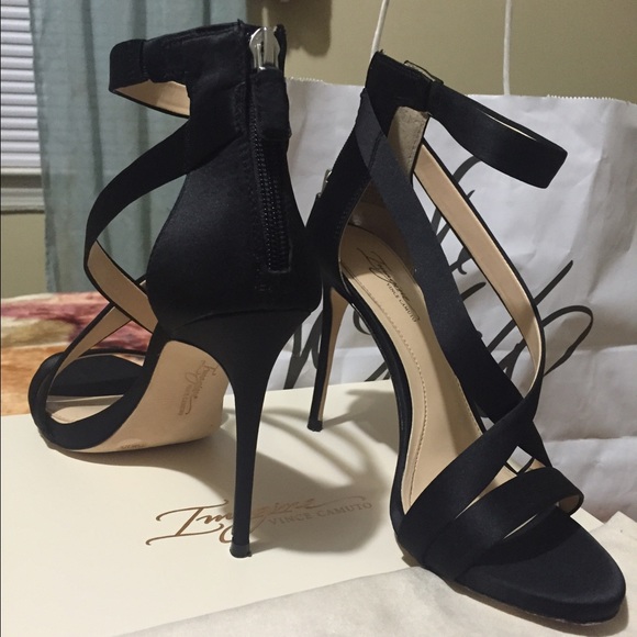 VINCE CAMUTO Stiletto - Picture 2 of 4
