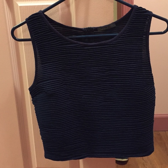 Navy crop top