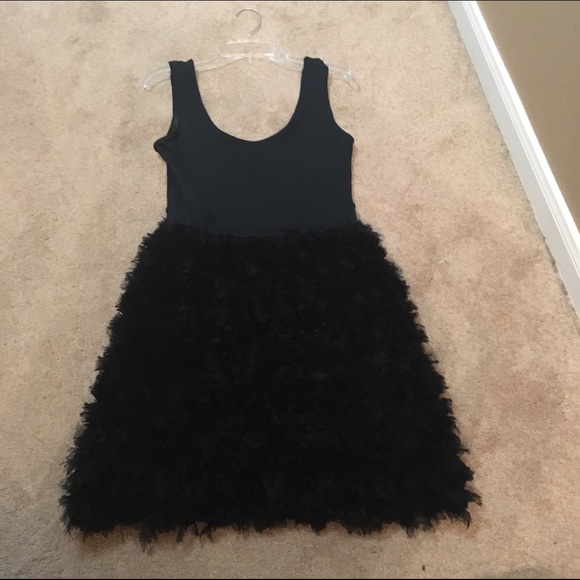 Zara Dresses & Skirts - Sleeveless Black Bodycon Dress with Feathers