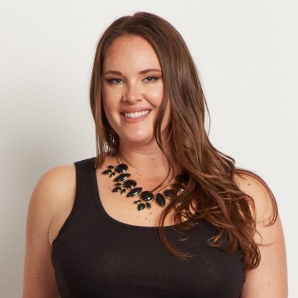 Meet your Posher, Amber - Picture 1 of 1