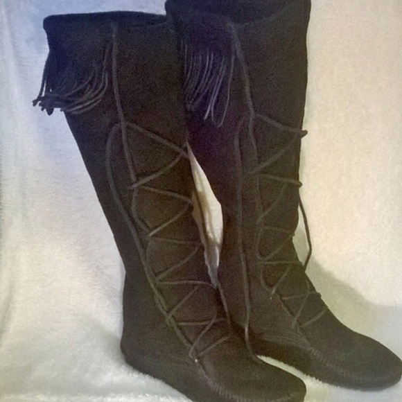 Minnetonka lace up fringe boots