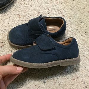 Unlisted leather boys shoes size 9 dark blue