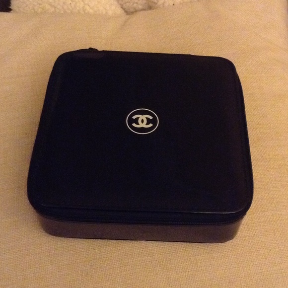 Chanel box