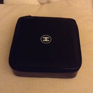 Chanel box