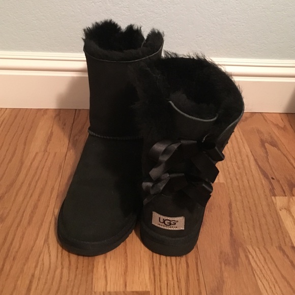 UGG Australia Girls Bailey Bow
