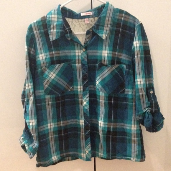Blue plaid button down, size XL - Picture 2 of 3