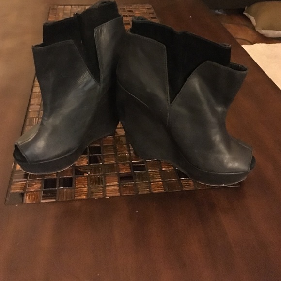 Leather and suede wedge booties