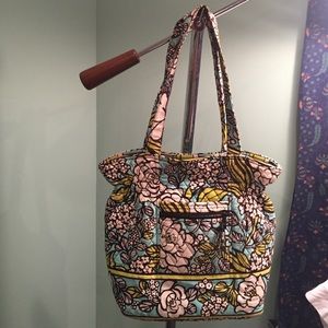 Vera Bradley island bloom tote
