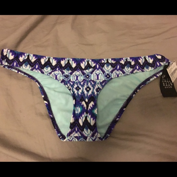 Swim suit bottoms