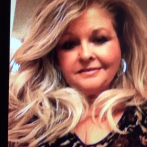 Meet your Posher, Becky