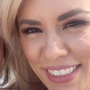 Meet your Posher, Courtney