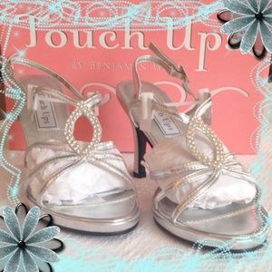 NWOT Touch Ups Sz 6 Dress Heels!!