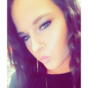 Meet your Posher, Kendra