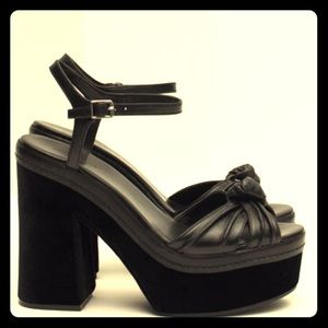 NWT ZARA LEATHER PLATFORM HEEL SANDAL