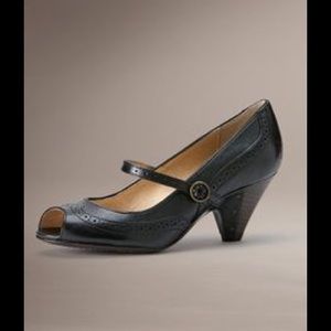 Frye Maya Mary Janes, black size 11