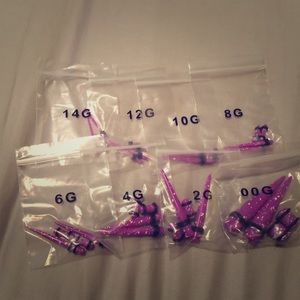Ear stretching kit