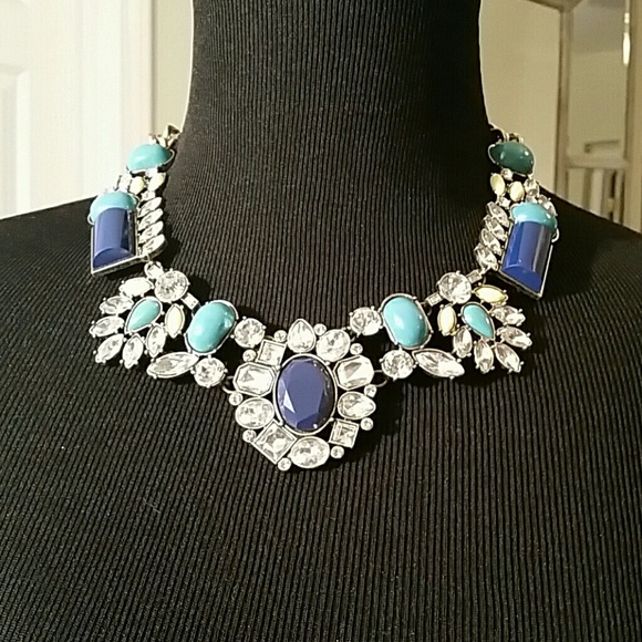 Statement necklace