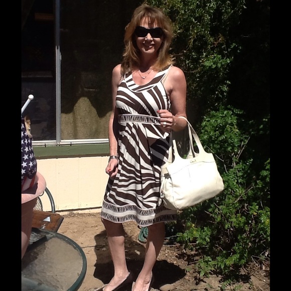 Meet your Posher, Cindy - Picture 2 of 7