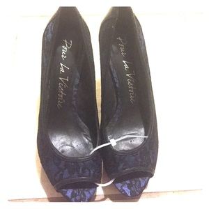 Pour La Victoire peep toe pumps