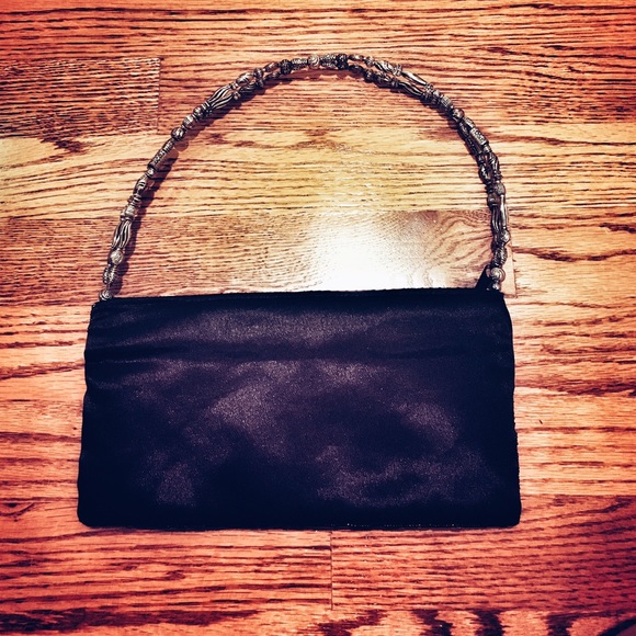 Unique seashell & floral beads shoulder bag! - Picture 2 of 3