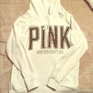 Pink boyfriend pull over