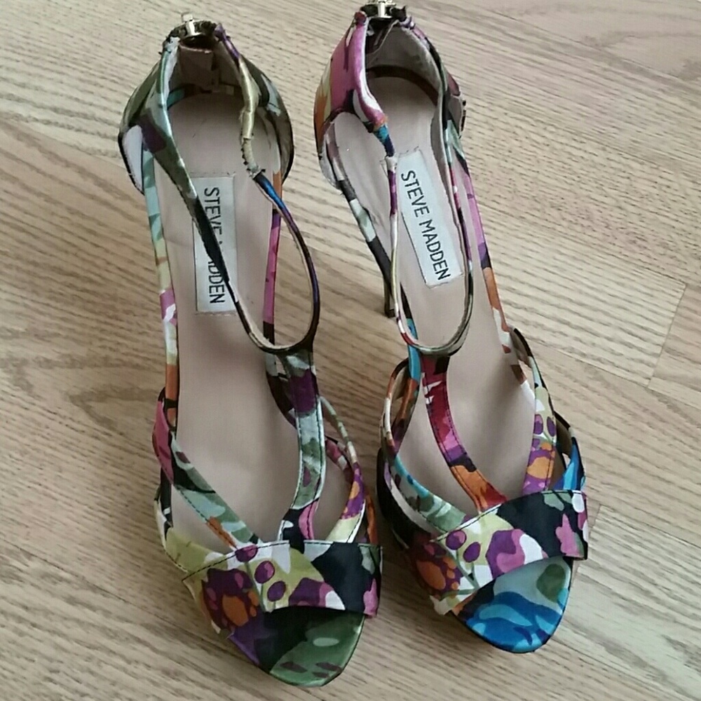 Steve Madden colorful sandals