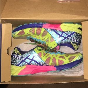 Gel noosa tri 9 ASICS running shoe "swim,bike,run"