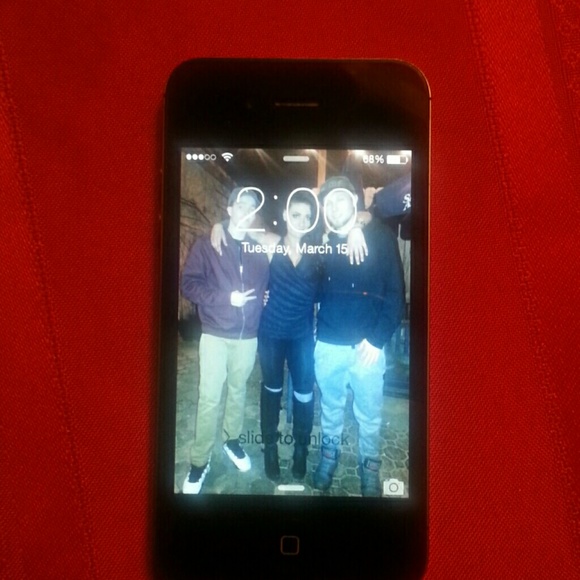iPhone 4 32gb verizon BRAND NEW!