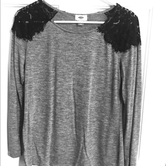 Old Navy-gray and black lace trimmed shirt