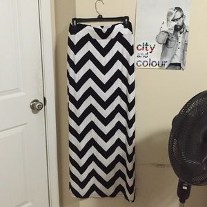 A.N.A striped black and white maxi skirt