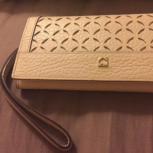 Kate spade wallet (NWOT) (HOLD)