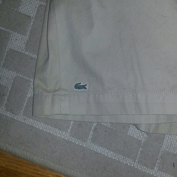 Size 32 Lacoste Mens Khaki Shorts