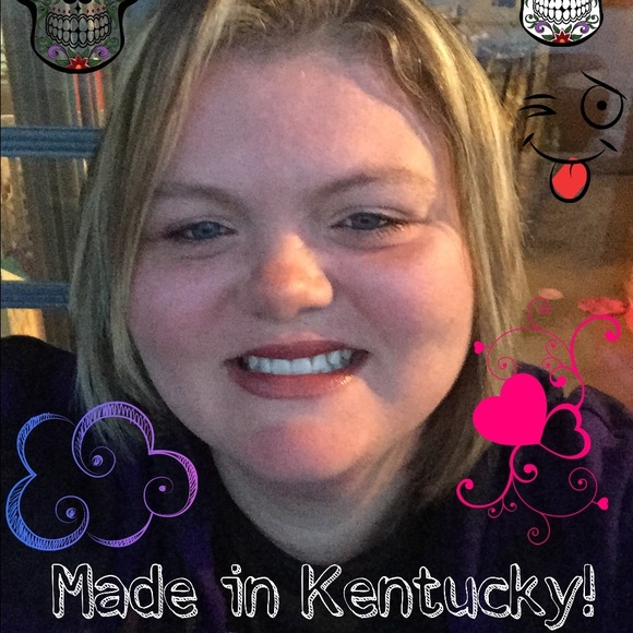 Meet your Posher, Jeannine - Picture 2 of 4