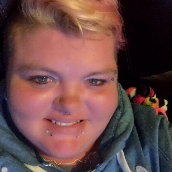 Meet your Posher, Jeannine - Picture 4 of 4