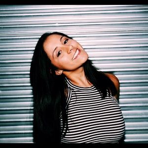 Meet your Posher, Caitlin