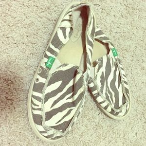 Sanuk Zebra Print shoes