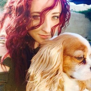 Meet your Posher, Cecilia